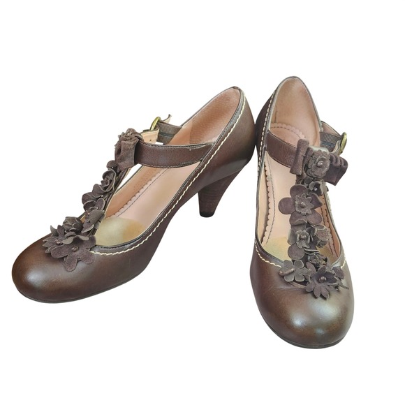 Anthropologie Shoes - Anthropologie Brown Leather Floral T-Strap Mary Jane Heels Brazil Sz 38 Coquette